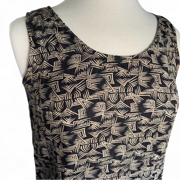 Vintage Ann Taylor 100% Silk Sleeveless Crew Neck Geometric Blouse Size S - Picture 4 of 7